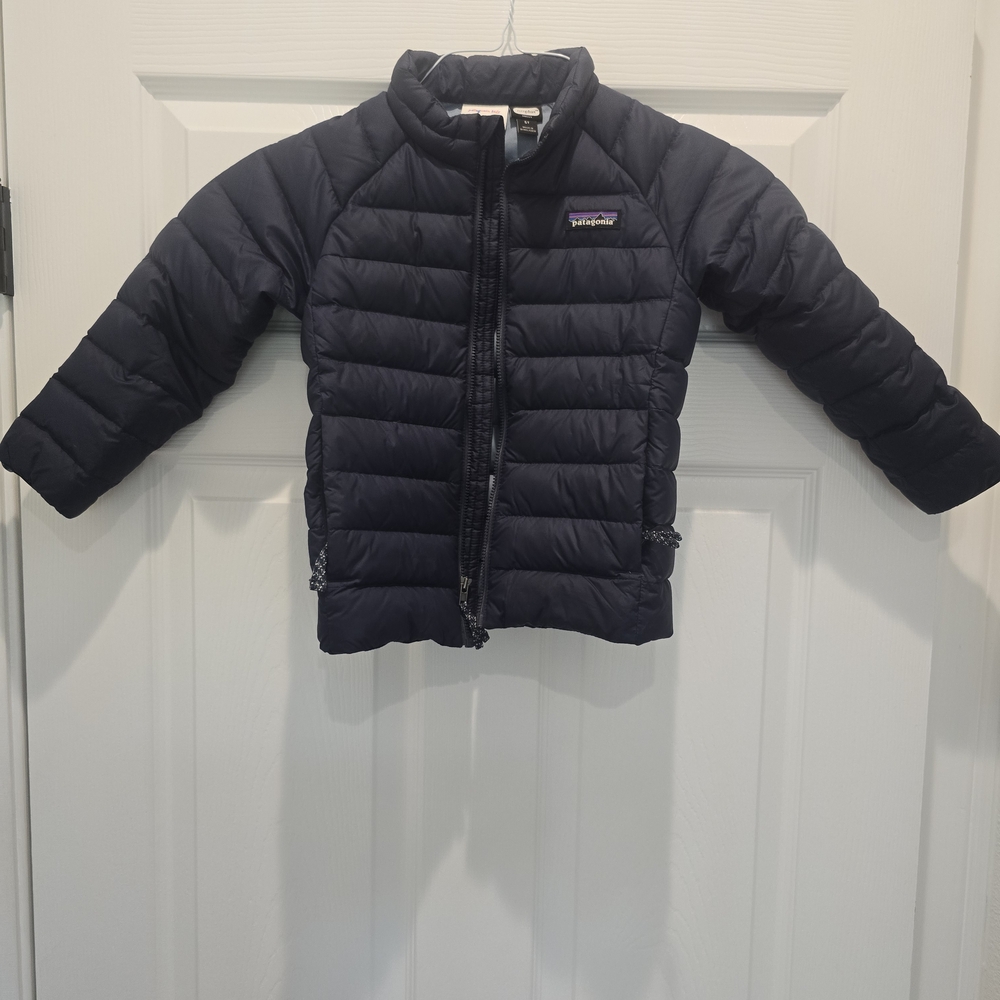Patagonia Black Puffer Jacket Sleek Insulated Design